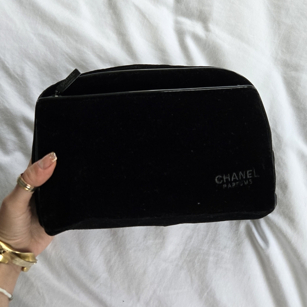 CHANEL Parfums velvet velour makeup cosmetic bag clutch case black